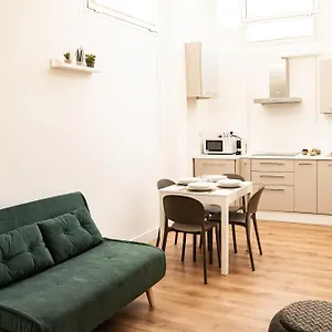 Domina - San Pietro 2 , Roma Italia